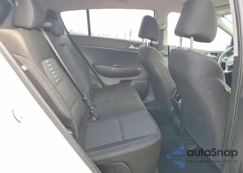 2018 Kia Sportage Lx z USA, uszkodzony, nr VIN KNDPM3AC2J7336836